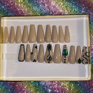 2 sets of 10 Custom Press On Nails! Sale Item!